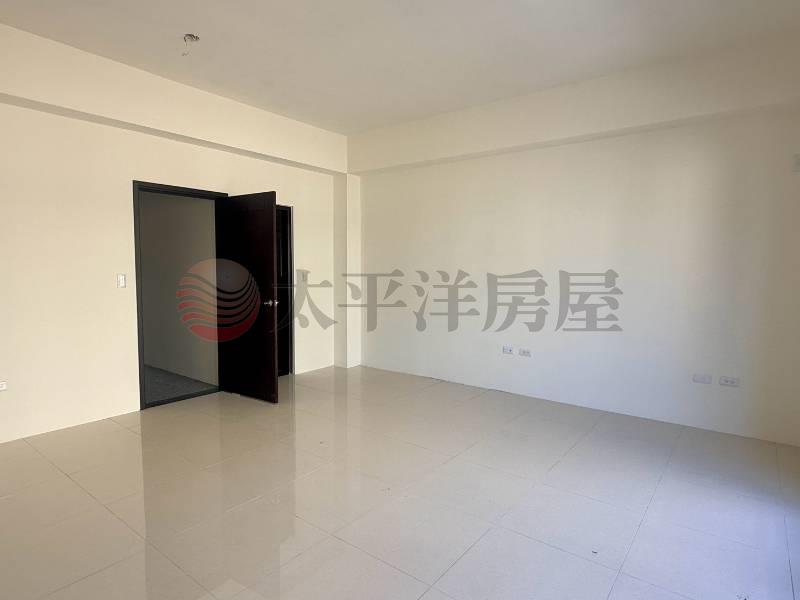 全新臨路五米面寬電梯別墅D房屋室內格局與周邊環境