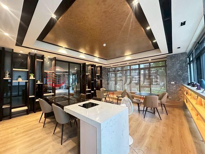 藍線捷運弘光站2房雙平車戶房屋室內格局與周邊環境