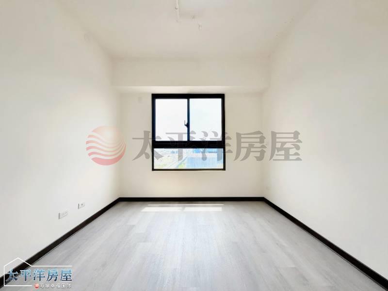 市鎮之櫻次頂樓全新2房平車房屋室內格局與周邊環境