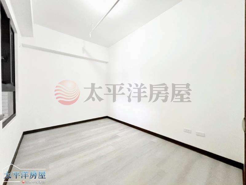 市鎮之櫻次頂樓全新2房平車房屋室內格局與周邊環境