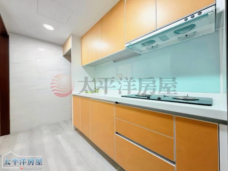 市鎮之櫻次頂樓全新2房平車房屋室內格局與周邊環境