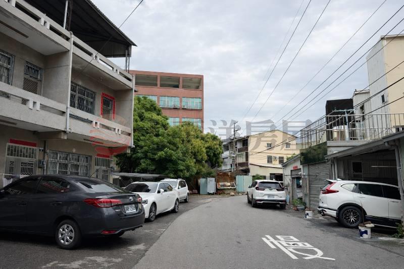 秒殺家樂福大地坪透天房屋室內格局與周邊環境