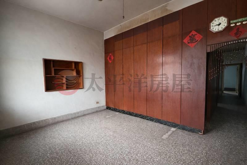 秒殺家樂福大地坪透天房屋室內格局與周邊環境