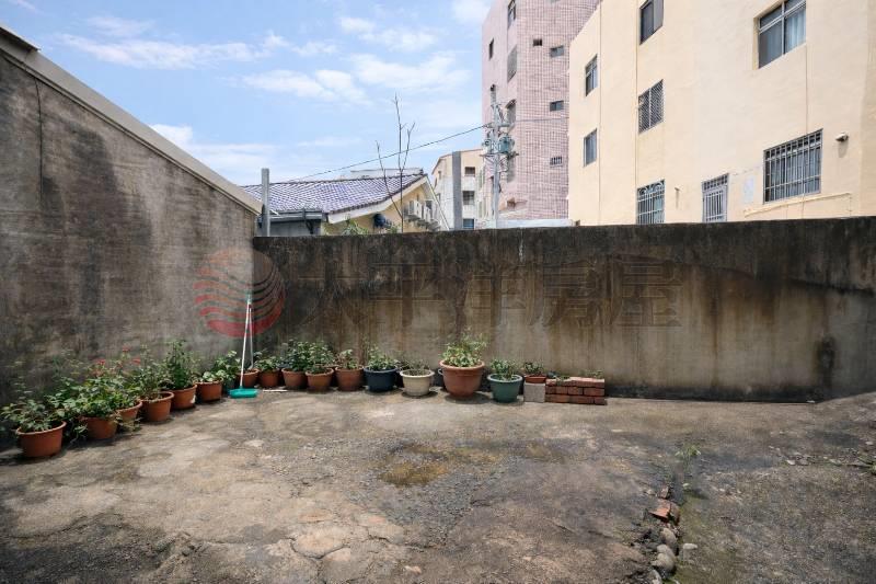 秒殺家樂福大地坪透天房屋室內格局與周邊環境