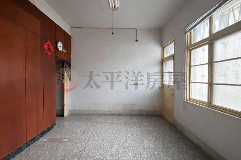 秒殺家樂福大地坪透天房屋室內格局與周邊環境