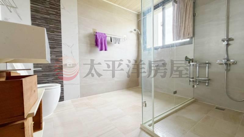 沙鹿清水模北歐風輕裝潢電梯別墅房屋室內格局與周邊環境