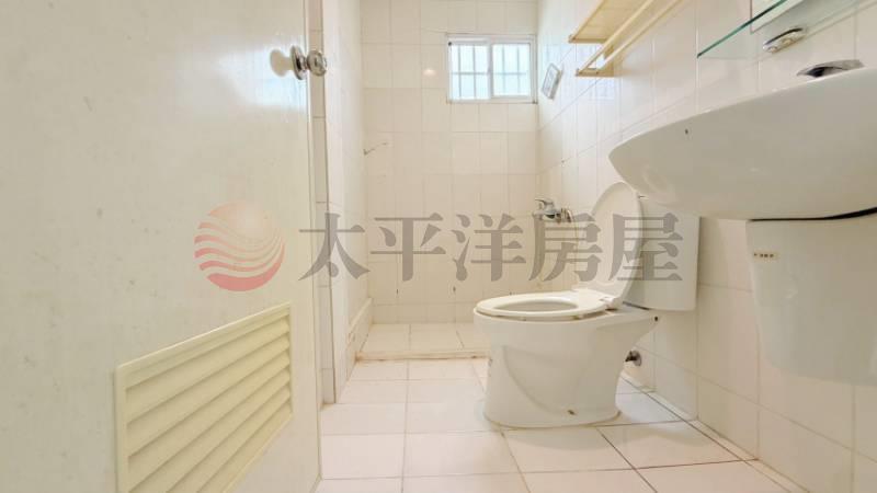 獨家東海商圈㊣台灣大道雙金店面套房房屋室內格局與周邊環境