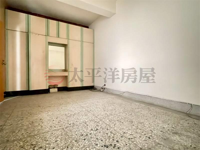 中山路商圈/臨路店住/邊間大透天房屋室內格局與周邊環境