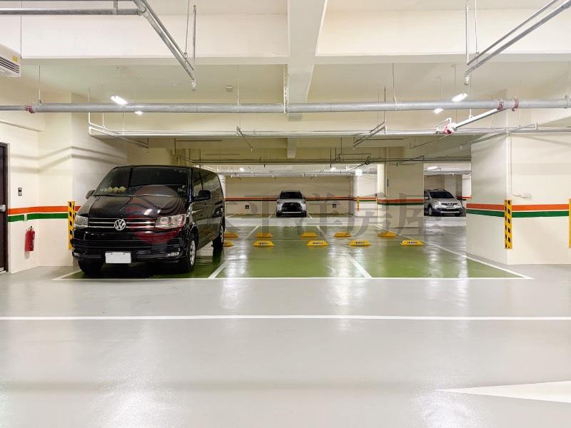 全新未住三房平車視野戶房屋室內格局與周邊環境