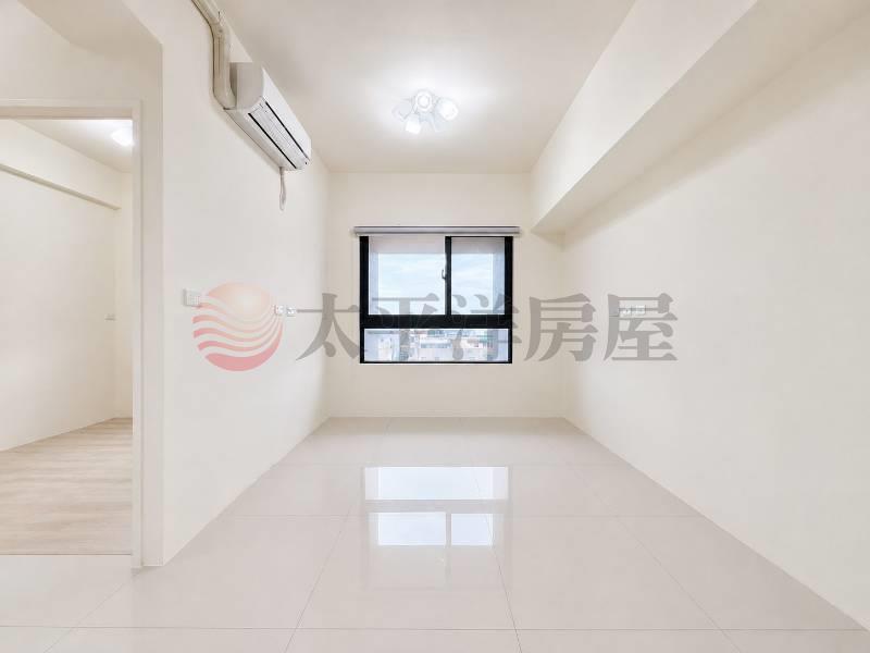 全新未住三房平車房屋室內格局與周邊環境