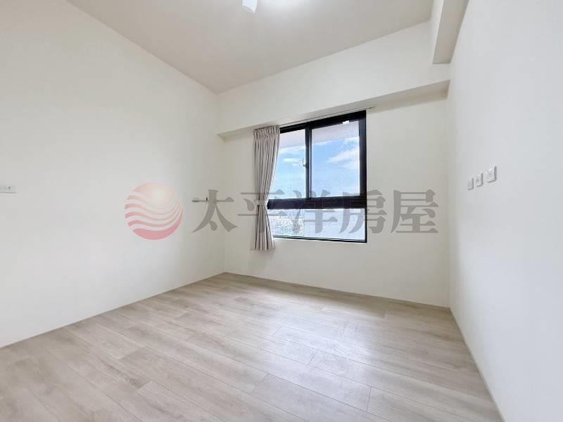 全新未住三房平車房屋室內格局與周邊環境