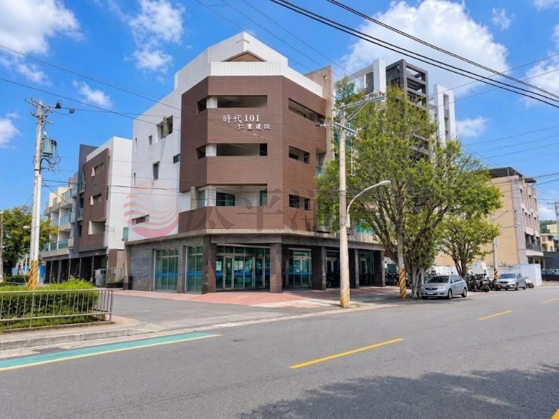 角間大面寬/電梯金店透房屋室內格局與周邊環境