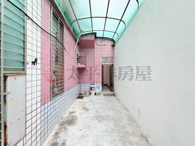 新光田獨立車庫傳統別墅房屋室內格局與周邊環境