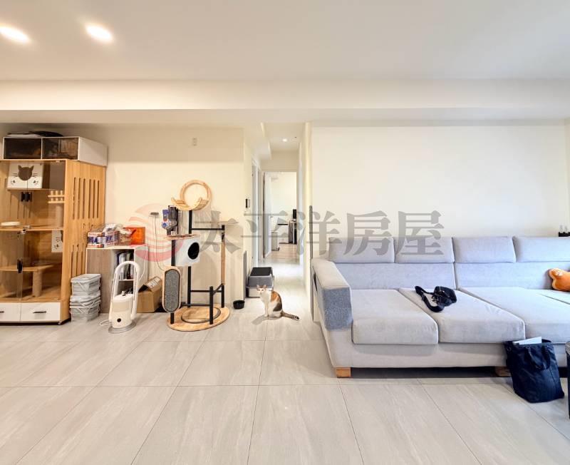 低於實登頂樓朝南裝潢三房平車房屋室內格局與周邊環境