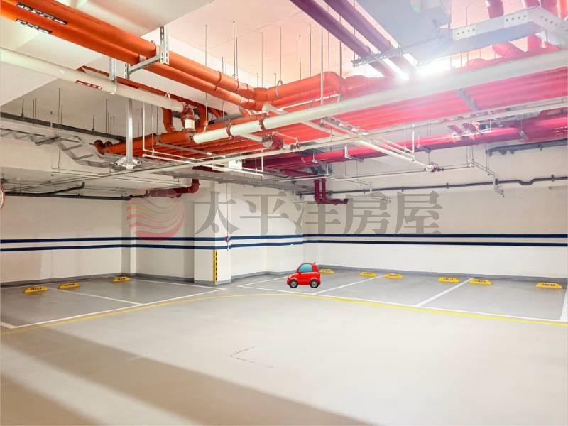 低於實登頂樓朝南裝潢三房平車房屋室內格局與周邊環境