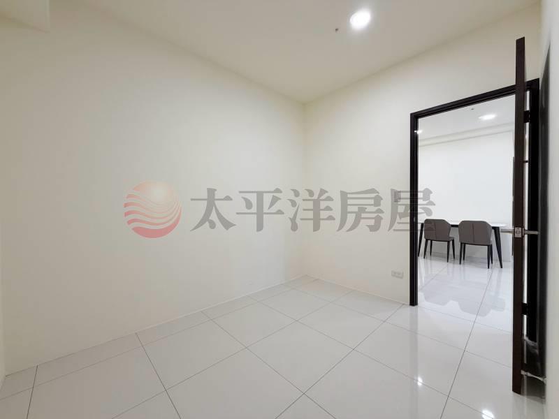 聯悦臻精裝高樓朝南三房平車房屋室內格局與周邊環境