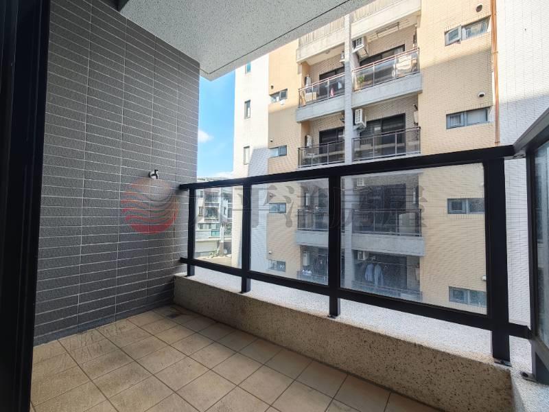 全新3房車位雙陽臺7D房屋室內格局與周邊環境