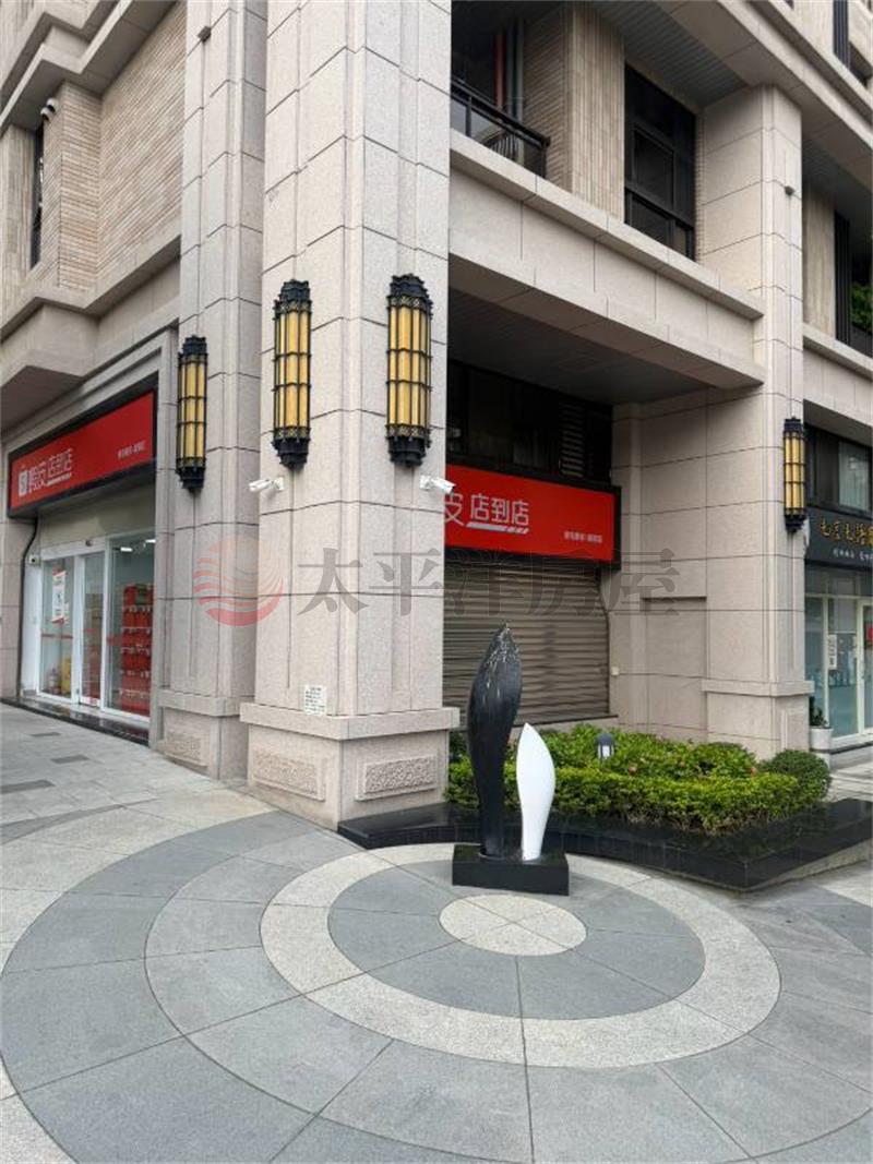 南屯嶺東旁現成收租店面ＩＩ房屋室內格局與周邊環境