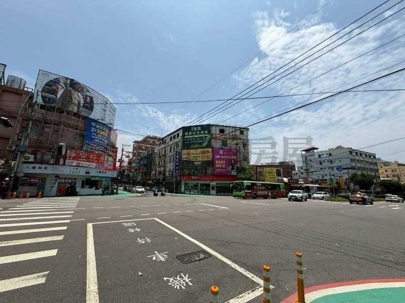 靜宜大學後保護地房屋室內格局與周邊環境