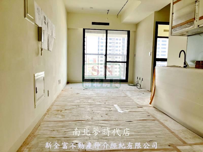 前鎮小港*瑞隆松下新電梯２房加車位