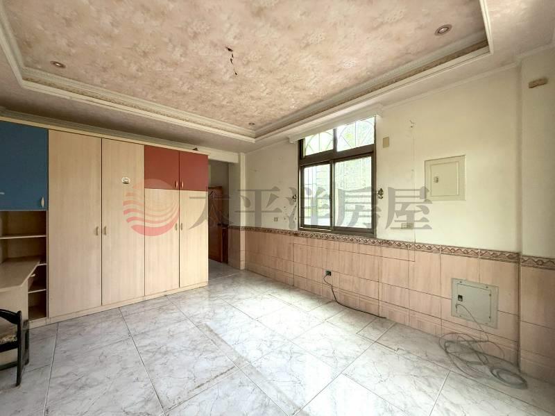 北斗朝南別墅+建地房屋室內格局與周邊環境