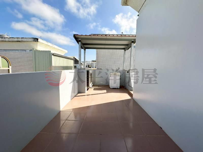臨路最優質邊間三車位別墅房屋室內格局與周邊環境