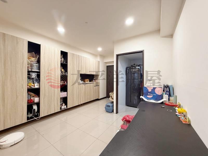 晴灣精裝大三房平車房屋室內格局與周邊環境